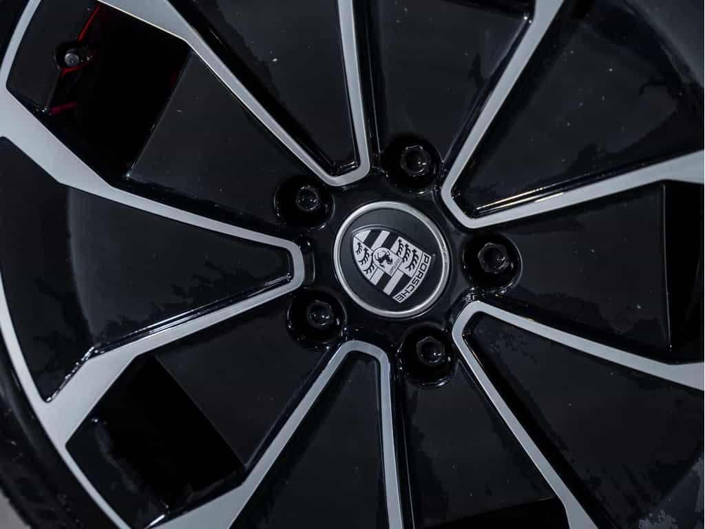 2022 Porsche Taycan 2022 Taycan 4S Cross Turismo - Image 12