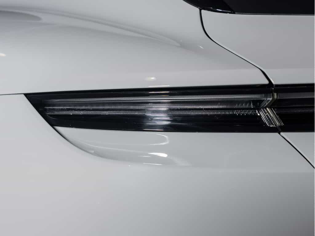 2022 Porsche Taycan 2022 Taycan 4S Cross Turismo - Image 19