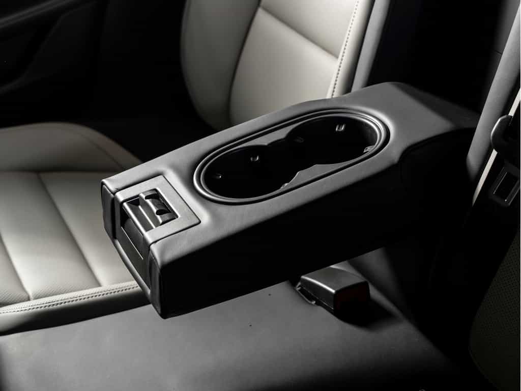 2022 Porsche Taycan 2022 Taycan 4S Cross Turismo - Image 23