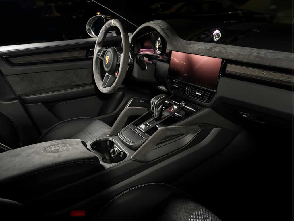 2023 Porsche Cayenne 2023 Cayenne Turbo GT - Certifié Porsche Approved - Image 4