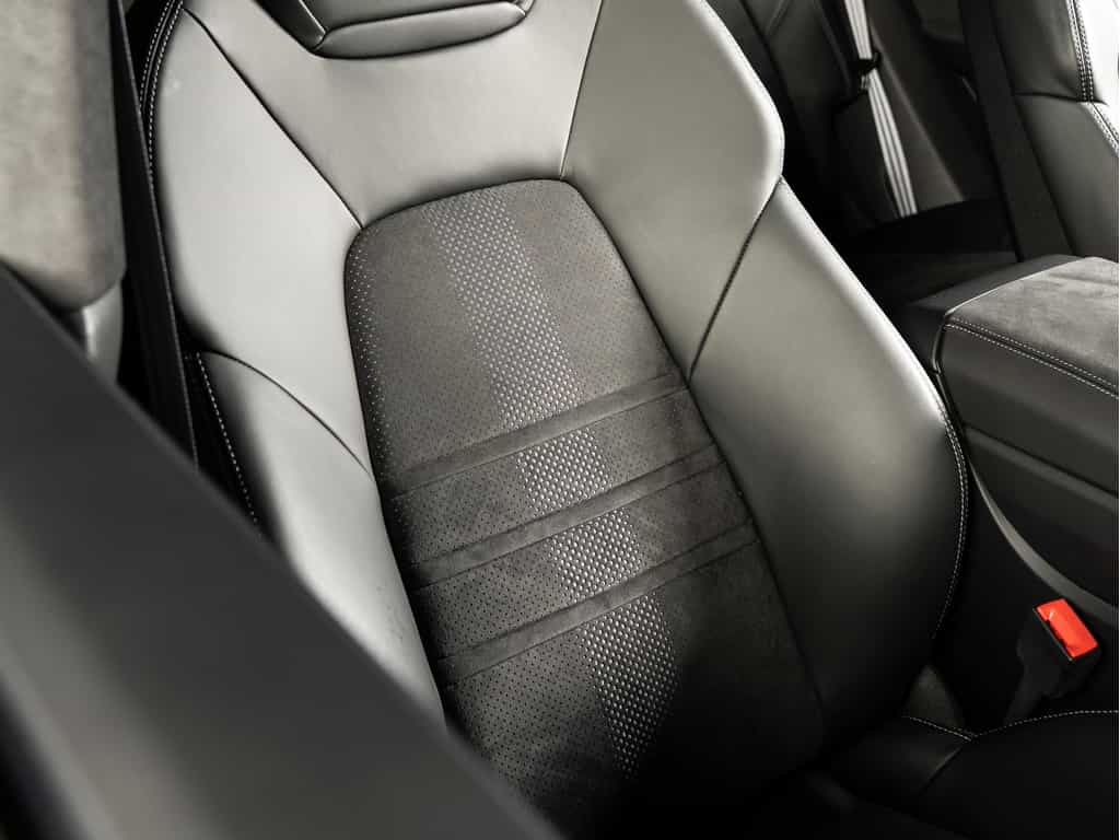 2023 Porsche Cayenne 2023 Cayenne Turbo GT - Certifié Porsche Approved - Image 30