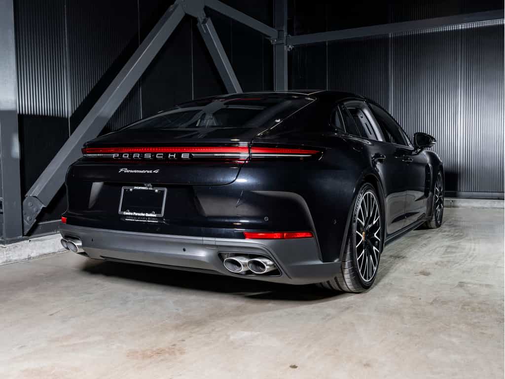 2024 Porsche Panamera 2024 Panamera 4 - Certifié Porsche Approved - Image 3
