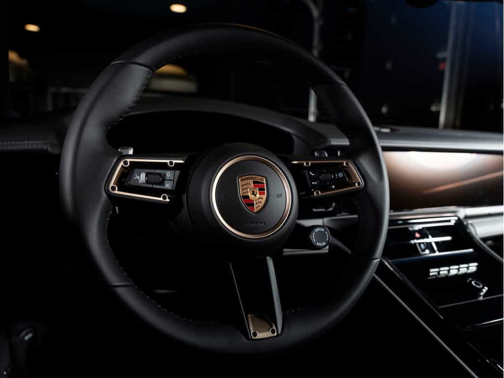 2024 Porsche Panamera 2024 Panamera 4 - Certifié Porsche Approved - Image 7