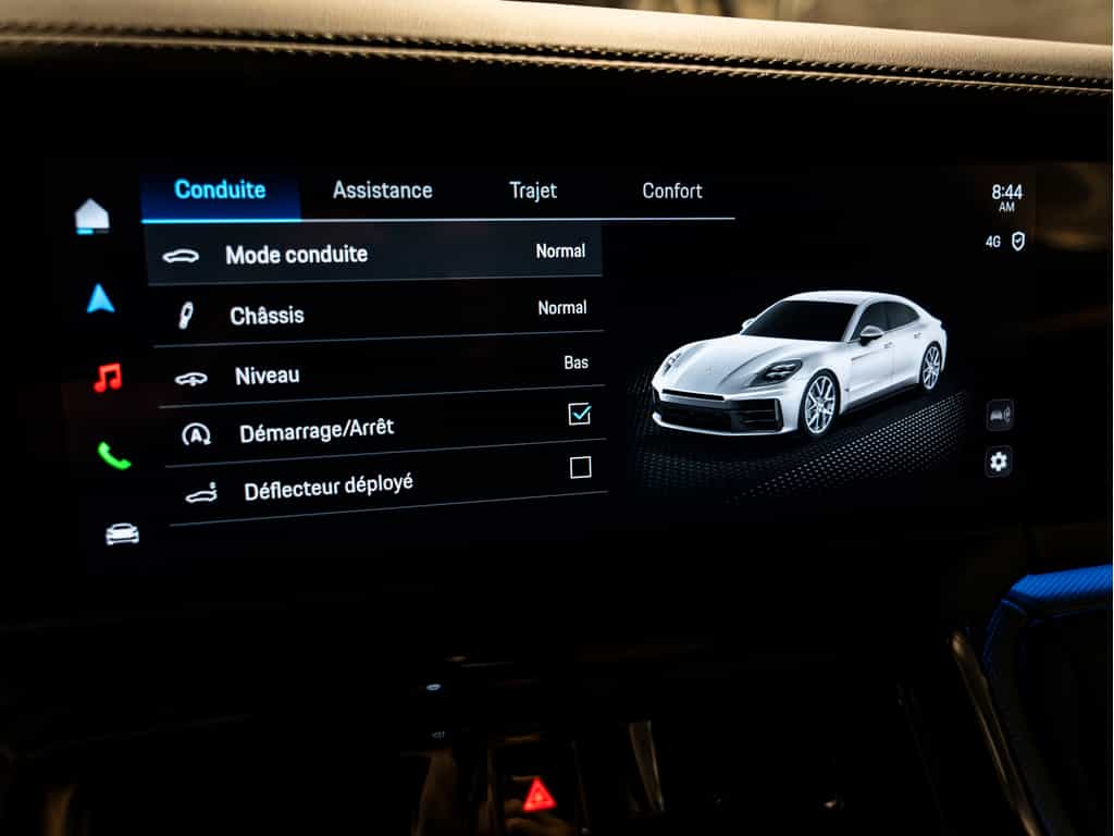 2024 Porsche Panamera 2024 Panamera 4 - Certifié Porsche Approved - Image 9