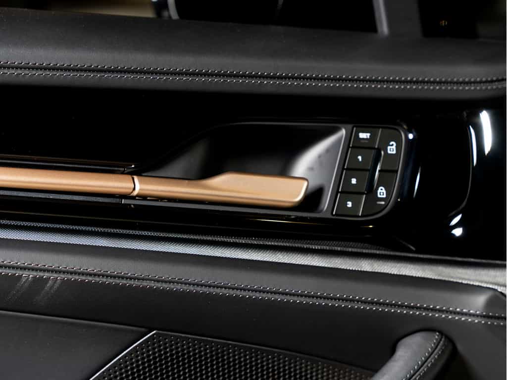 2024 Porsche Panamera 2024 Panamera 4 - Certifié Porsche Approved - Image 10