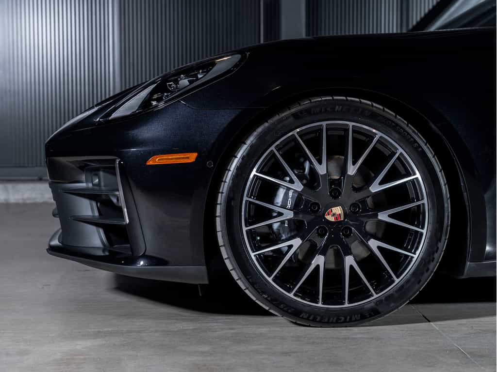 2024 Porsche Panamera 2024 Panamera 4 - Certifié Porsche Approved - Image 13