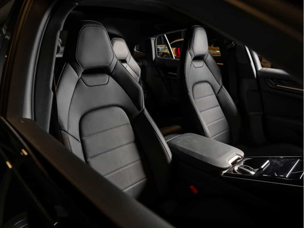 2024 Porsche Panamera 2024 Panamera 4 - Certifié Porsche Approved - Image 24