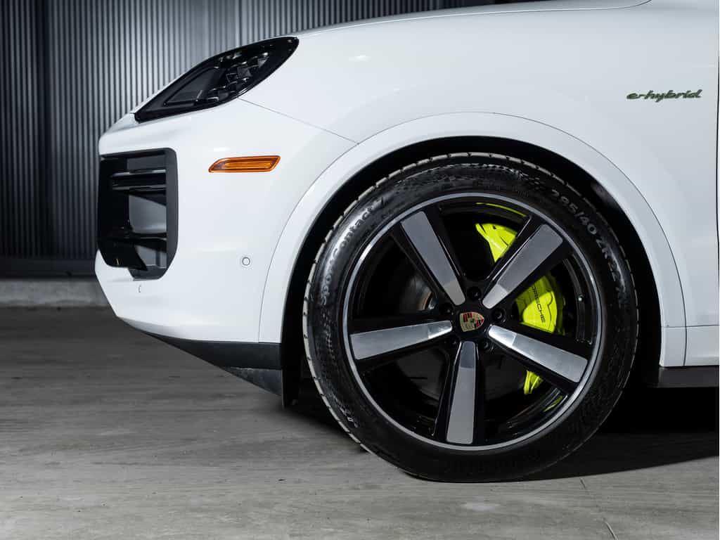 2024 Porsche Cayenne 2024 Cayenne Turbo e-Hybrid Coupe - CPO - Image 12