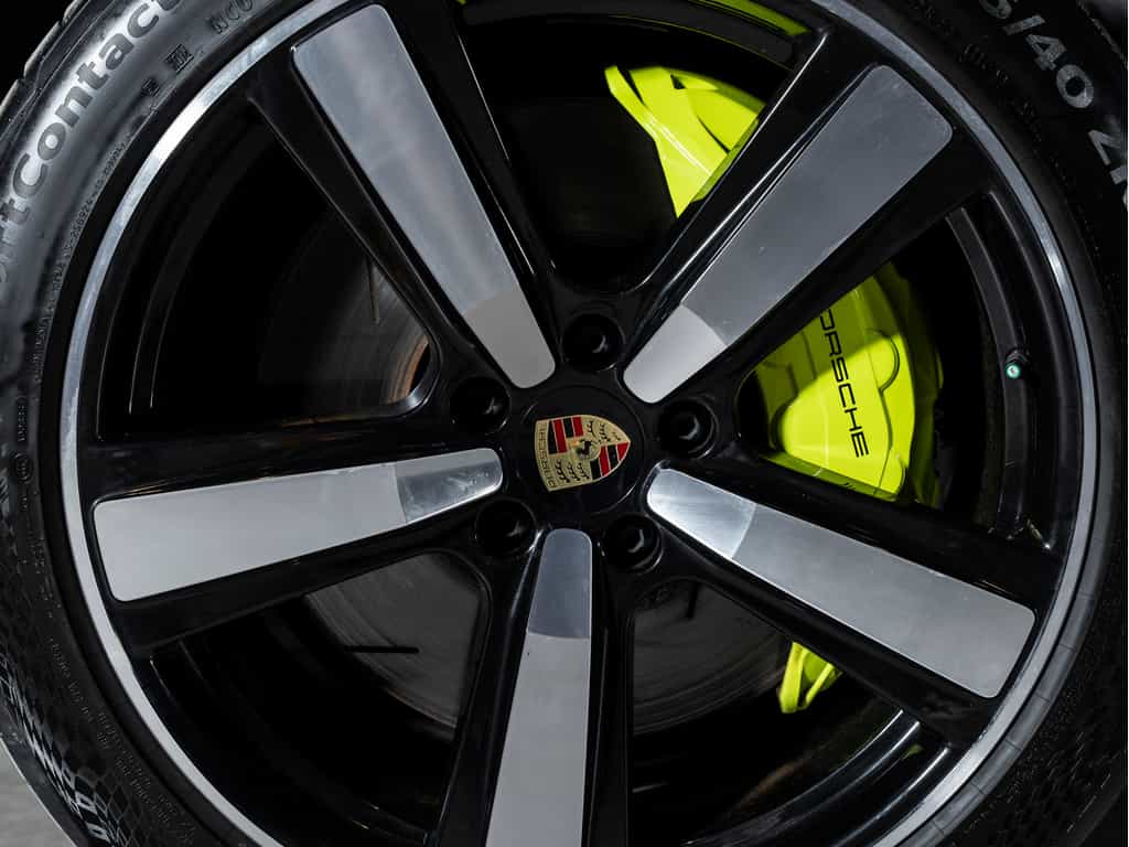 2024 Porsche Cayenne 2024 Cayenne Turbo e-Hybrid Coupe - CPO - Image 13