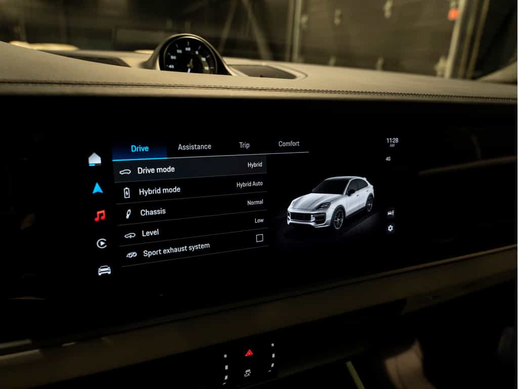 2024 Porsche Cayenne 2024 Cayenne Turbo e-Hybrid Coupe - CPO - Image 16