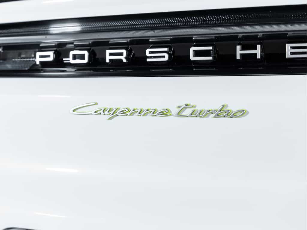 2024 Porsche Cayenne 2024 Cayenne Turbo e-Hybrid Coupe - CPO - Image 20
