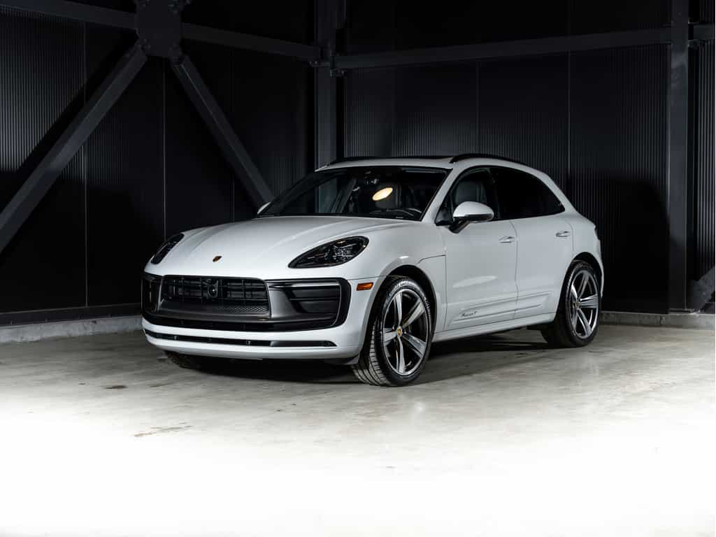 2025 Porsche Macan 2025 Macan T - Certifié Porsche Approved - Image 1