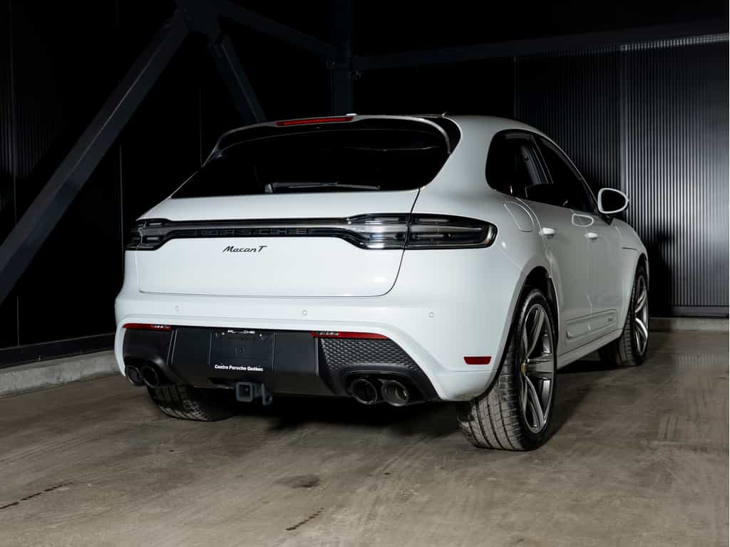 2025 Porsche Macan 2025 Macan T - Certifié Porsche Approved - Image 3