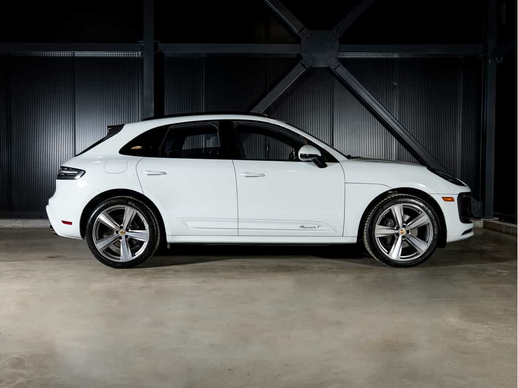 2025 Porsche Macan 2025 Macan T - Certifié Porsche Approved - Image 11