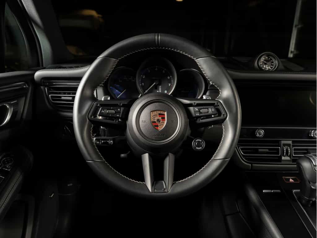 2025 Porsche Macan 2025 Macan T - Certifié Porsche Approved - Image 16