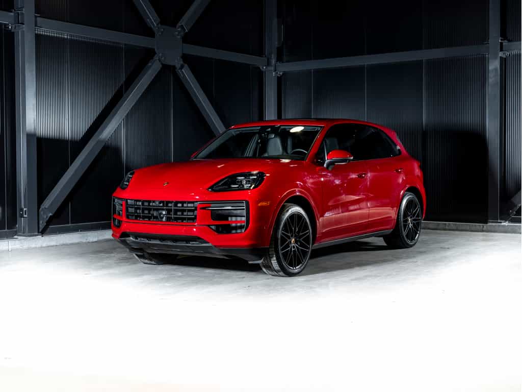 2025 Porsche Cayenne 2025 Cayenne V6 - Certifié Porsche Approved - Image 1