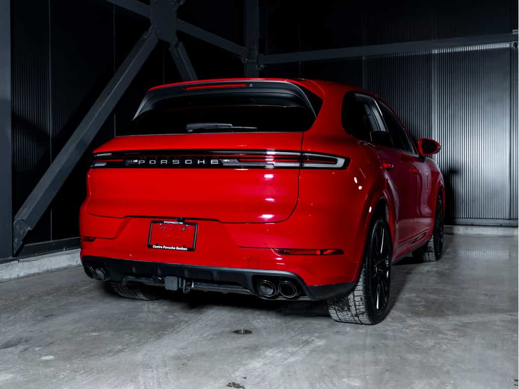 2025 Porsche Cayenne 2025 Cayenne V6 - Certifié Porsche Approved - Image 3