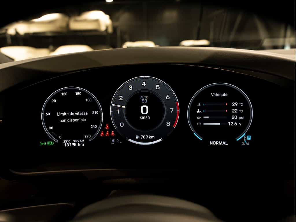 2025 Porsche Cayenne 2025 Cayenne V6 - Certifié Porsche Approved - Image 8