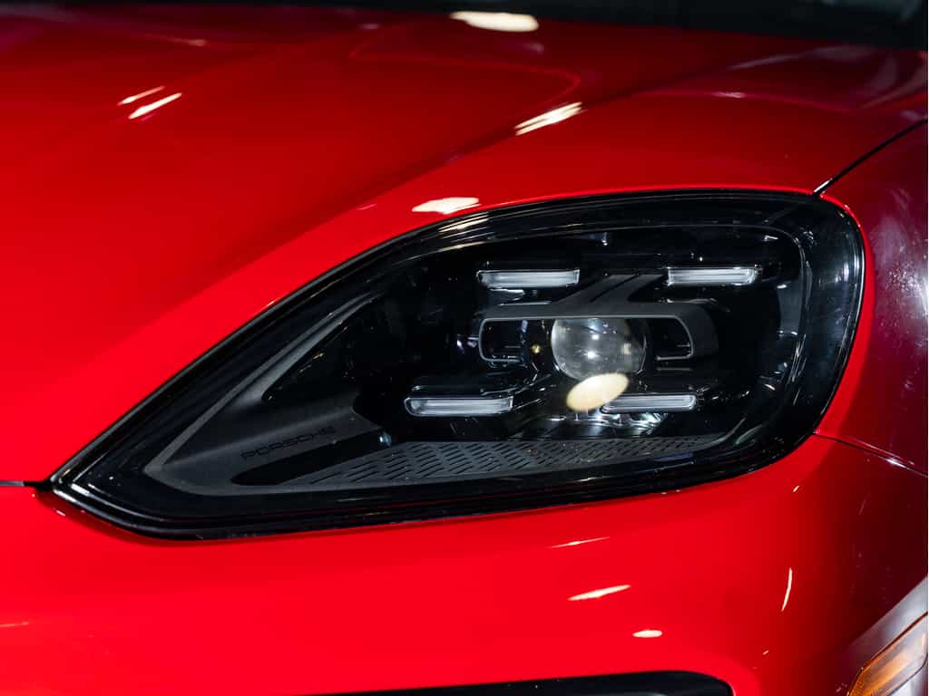 2025 Porsche Cayenne 2025 Cayenne V6 - Certifié Porsche Approved - Image 18