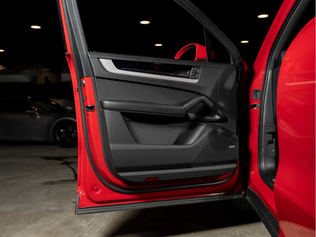 2025 Porsche Cayenne 2025 Cayenne V6 - Certifié Porsche Approved - Image 24