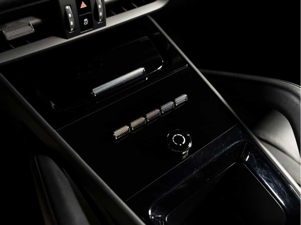 2025 Porsche Cayenne 2025 Cayenne V6 - Certifié Porsche Approved - Image 27