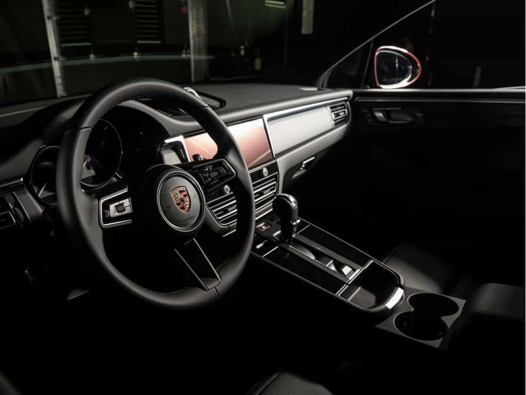 2025 Porsche Macan 2025 Macan - Certifié Porsche Approved - Image 4