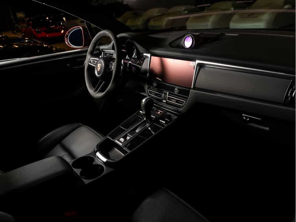 2025 Porsche Macan 2025 Macan - Certifié Porsche Approved - Image 19