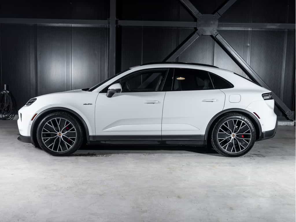 2025 Porsche Macan 2025 Macan 4S - Certifié Porsche Approved - Image 2