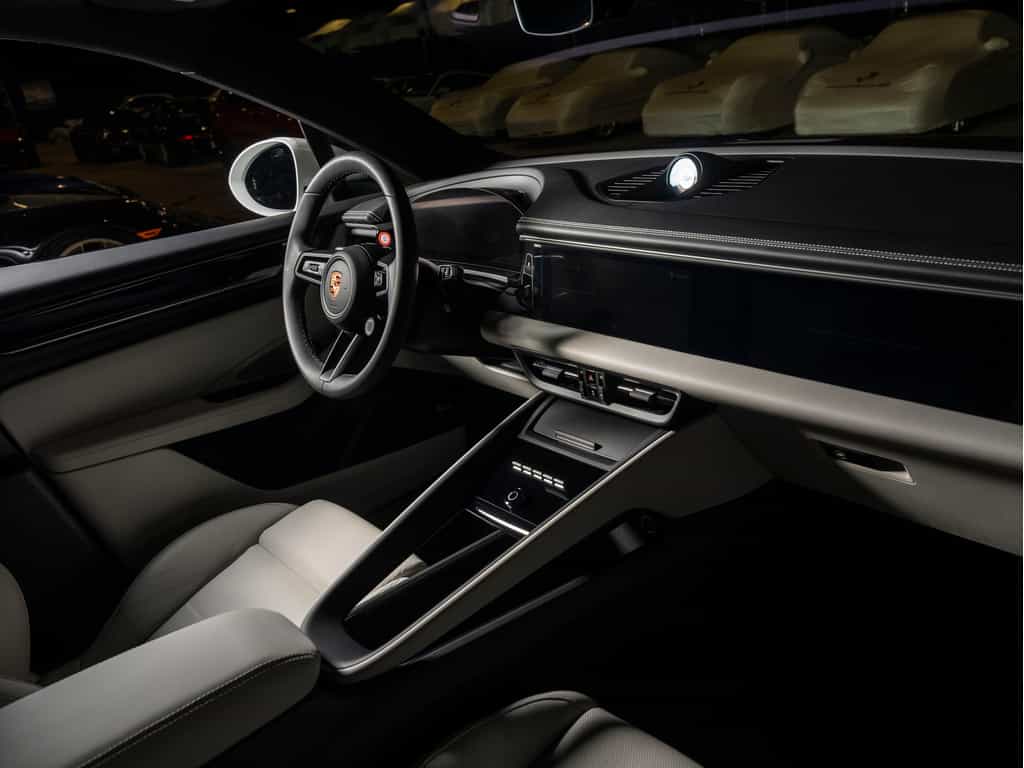 2025 Porsche Macan 2025 Macan 4S - Certifié Porsche Approved - Image 5