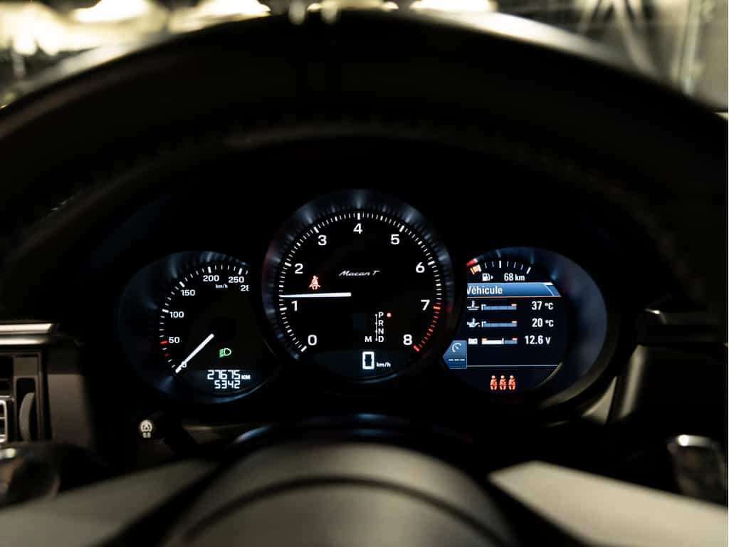 2024 Porsche Macan 2024 Macan T - Certifié Porsche Approved - Image 6