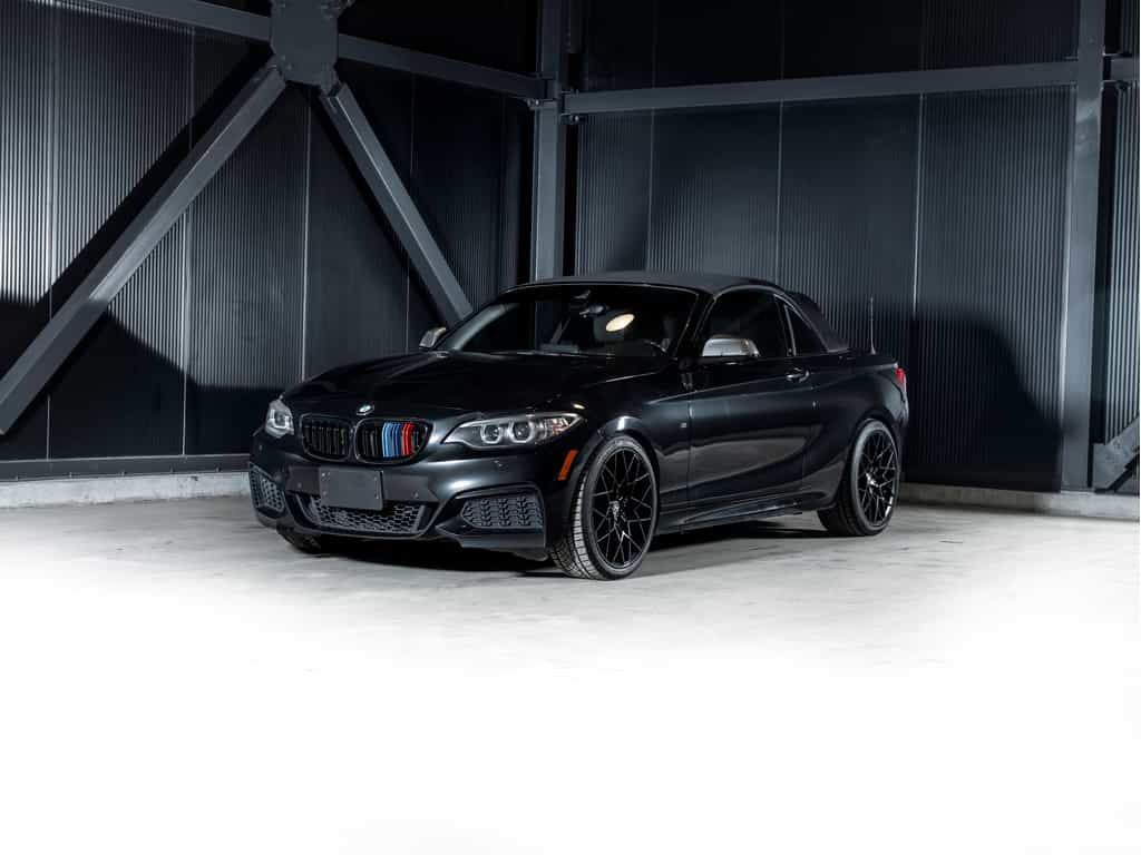 2017 BMW 2 Series 2017 BMW M240i xDrive Cabriolet - Image 2