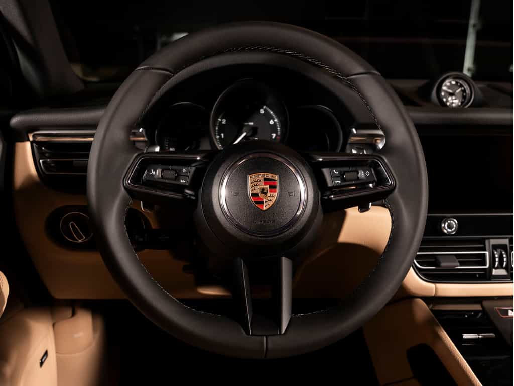 2025 Porsche Macan 2025 Macan - Certifié Porsche Approved - Image 9