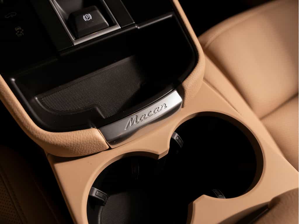 2025 Porsche Macan 2025 Macan - Certifié Porsche Approved - Image 11