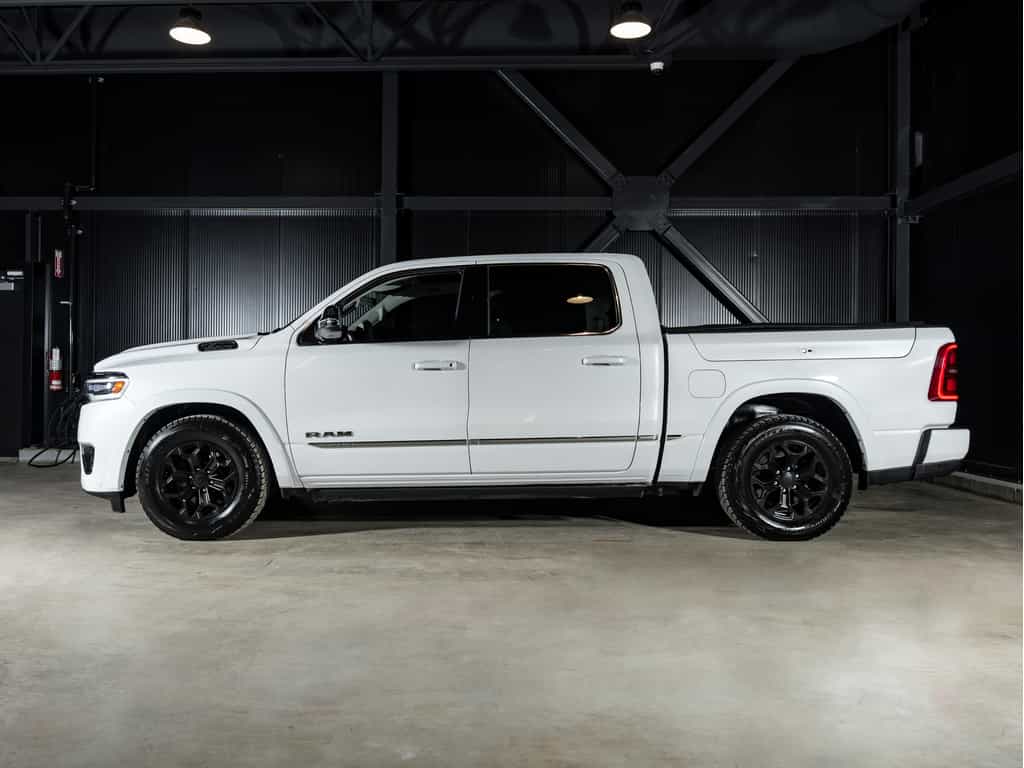 2025 RAM 1500 2025 Ram 1500 Tungsten 4x4 Crew Cab - Image 2