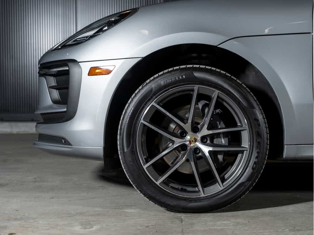 2025 Porsche Macan 2025 Macan - Certifié Porsche Approved - Image 11