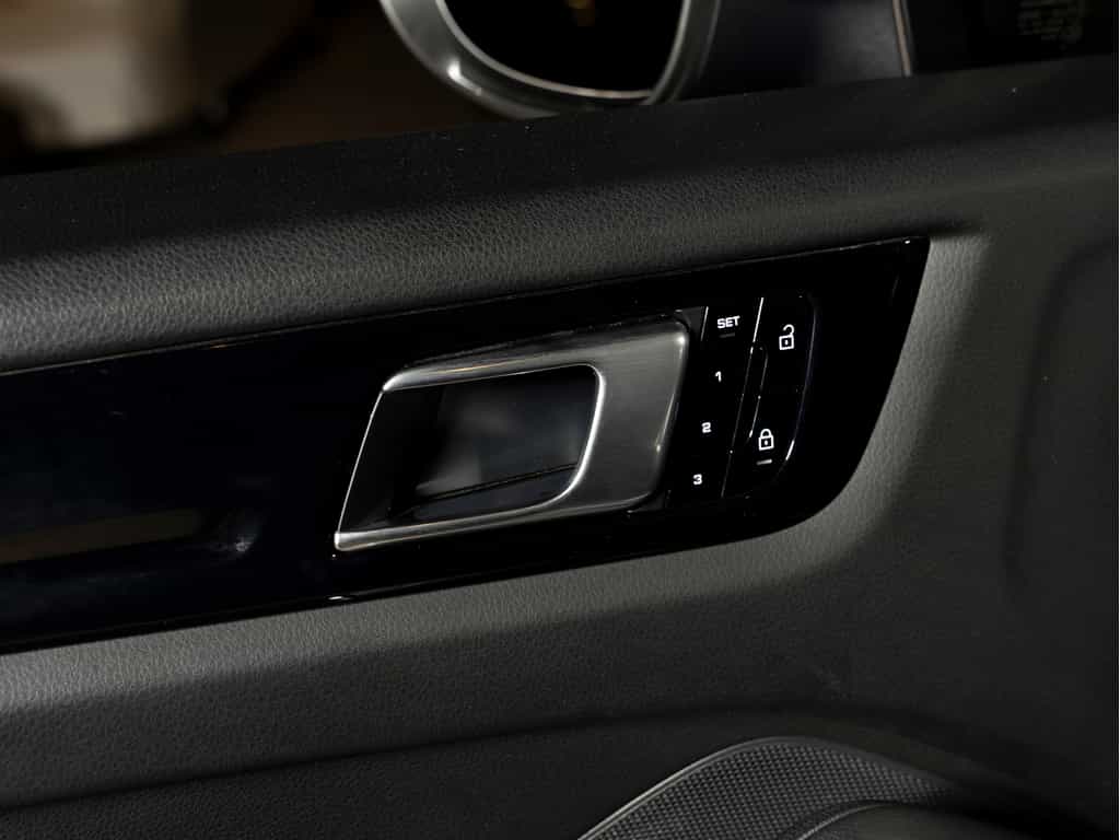 Image 26 Porsche Cayenne 2020 Porsche Cayenne - Certifié Porsche Approved 2020