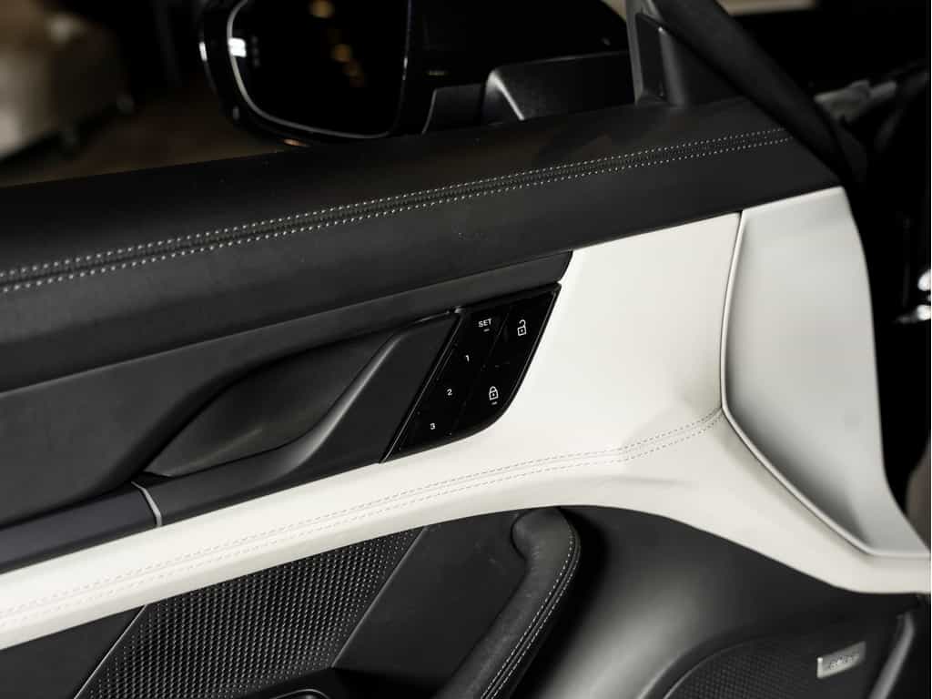 Image 17 Porsche Taycan 2021 Porsche Taycan 4S - Certifié Porsche Approved 2021