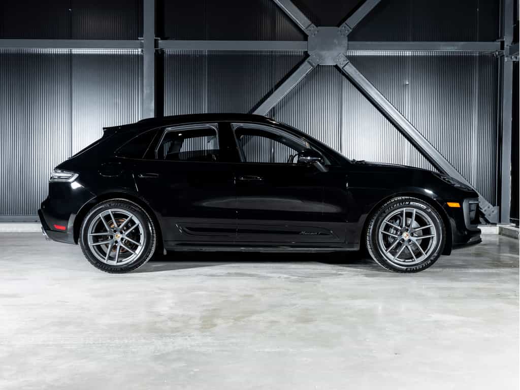 2025 Porsche Macan 2025 Macan T - Certifié Porsche Approved - Image 10