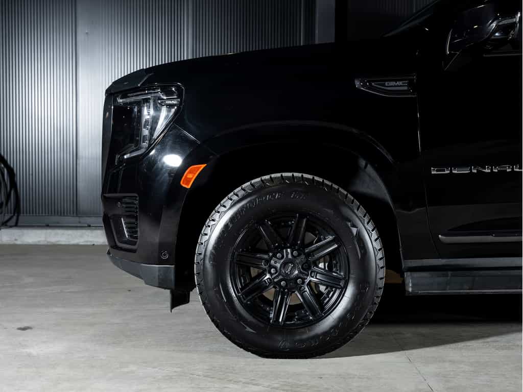 2024 GMC Yukon 2024 Yukon Denali Ultimate - Image 13