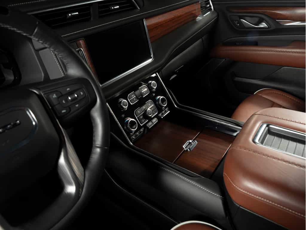 2024 GMC Yukon 2024 Yukon Denali Ultimate - Image 15