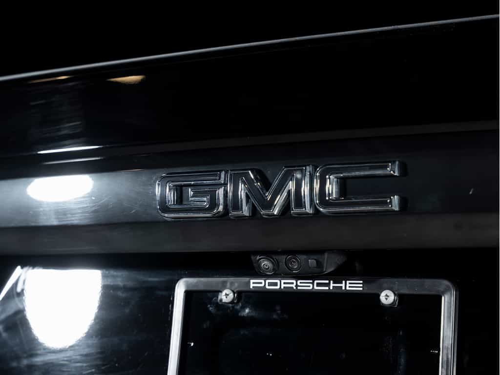 2024 GMC Yukon 2024 Yukon Denali Ultimate - Image 18