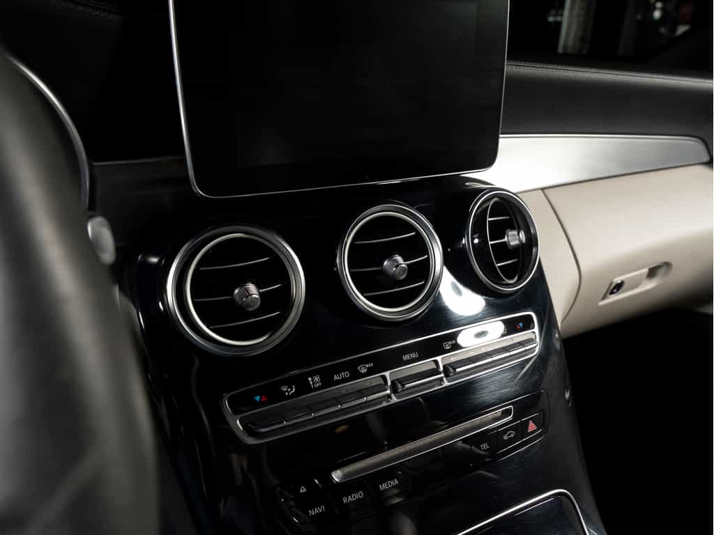 2018 Mercedes-Benz C-Class 2018 Mercedes-Benz C43 AMG Cabriolet - Image 20