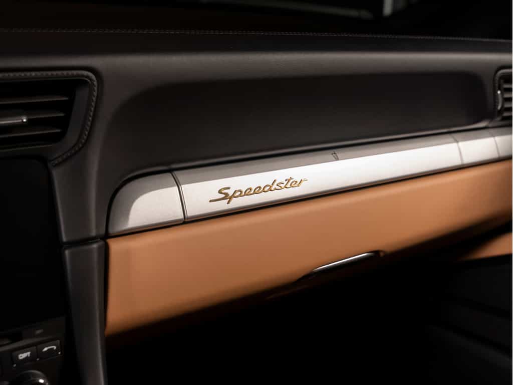 2019 Porsche 911 2019 911 Speedster - Heritage Package - Image 9