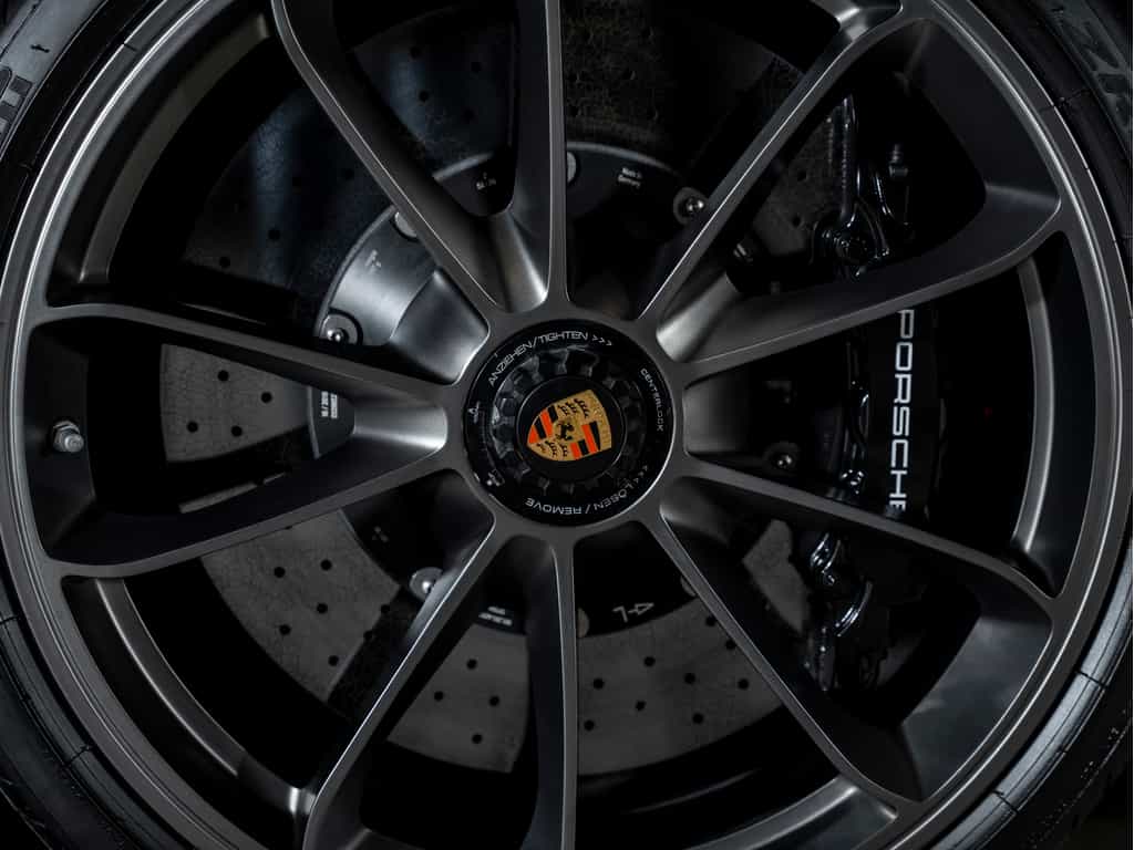 2019 Porsche 911 2019 911 Speedster - Heritage Package - Image 15