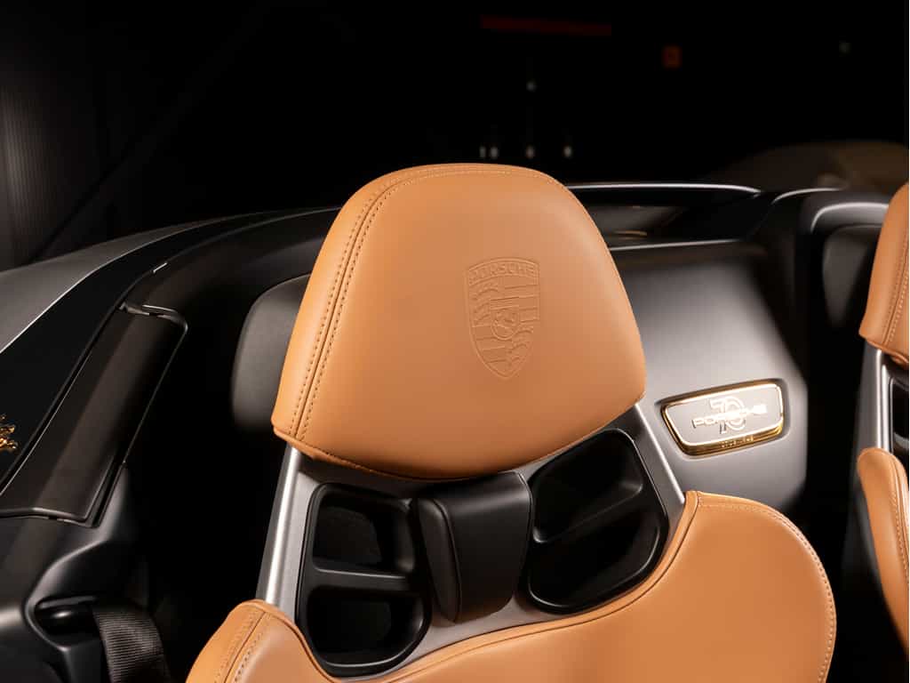 2019 Porsche 911 2019 911 Speedster - Heritage Package - Image 19