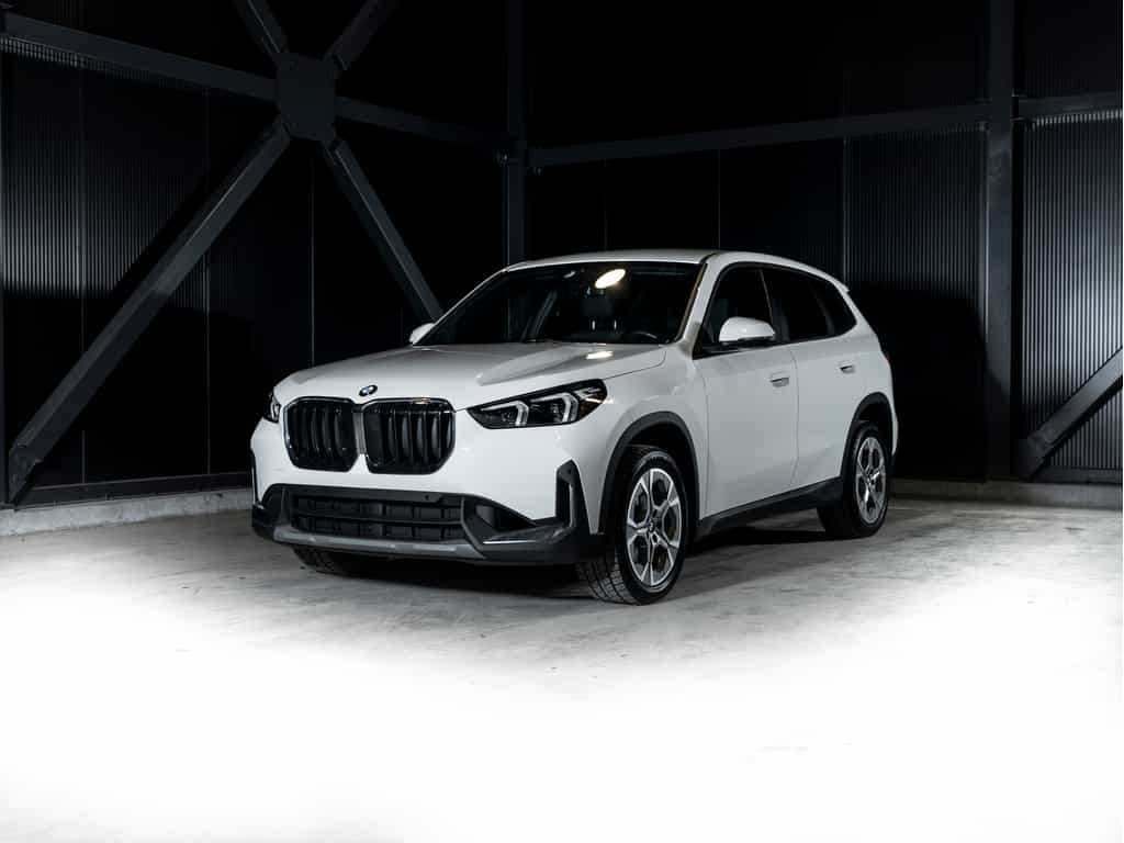 2023 BMW X1 2023 BMW X1 xDrive28i - Image 1
