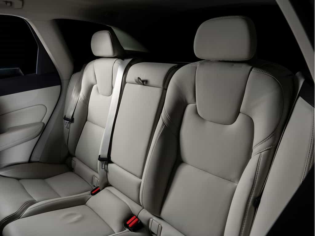 2023 Volvo XC60 2023 Volvo XC60 B6 Ultimate Dark Theme - Image 22