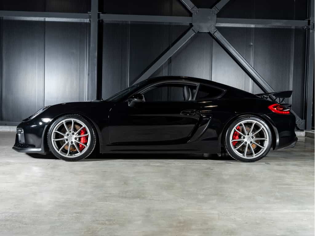 2016 Porsche Cayman 2016 Porsche GT4 - Certifié Porsche Approved - Image 2