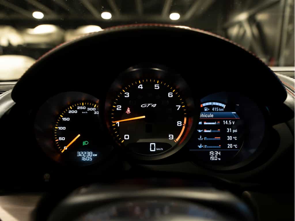 Image 4 Porsche Cayman 2016 Porsche GT4 - Certifié Porsche Approved 2016