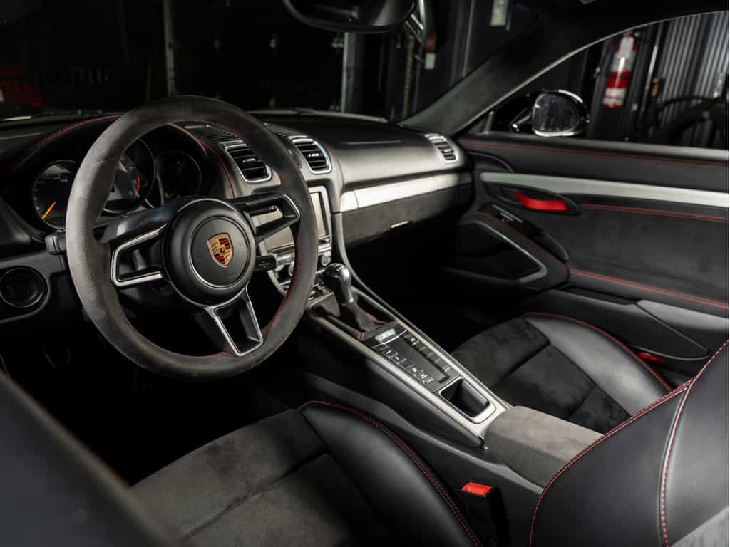 Image 5 Porsche Cayman 2016 Porsche GT4 - Certifié Porsche Approved 2016